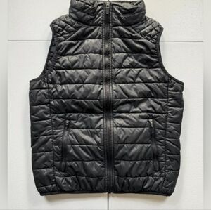 Fabletics Fenway Black Sleeveless Vest